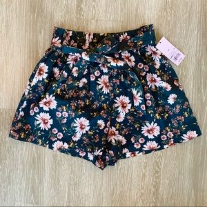 NWT Wild Fable High Waisted Paper Bag Shorts